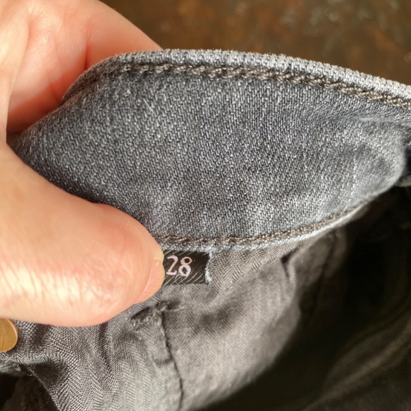 7 for All Man Kind - Black - Monroe Shorts - Picture 7 of 7